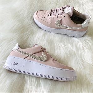 nike air force 1 sage low platinum violet